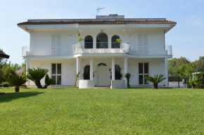 Casa Blanca B&B Latina